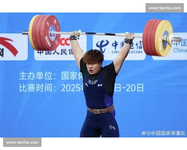 国际举重裁判风波持续发酵运动员成绩公平性再度引发全民热议广泛关注